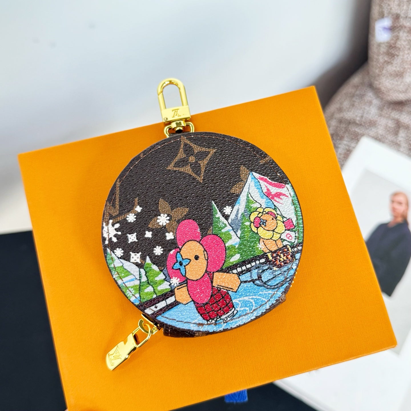 Round Coin Purse Vivienne Christmas Animation