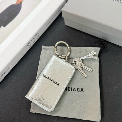 Le City Charm Eiffel in Optic White