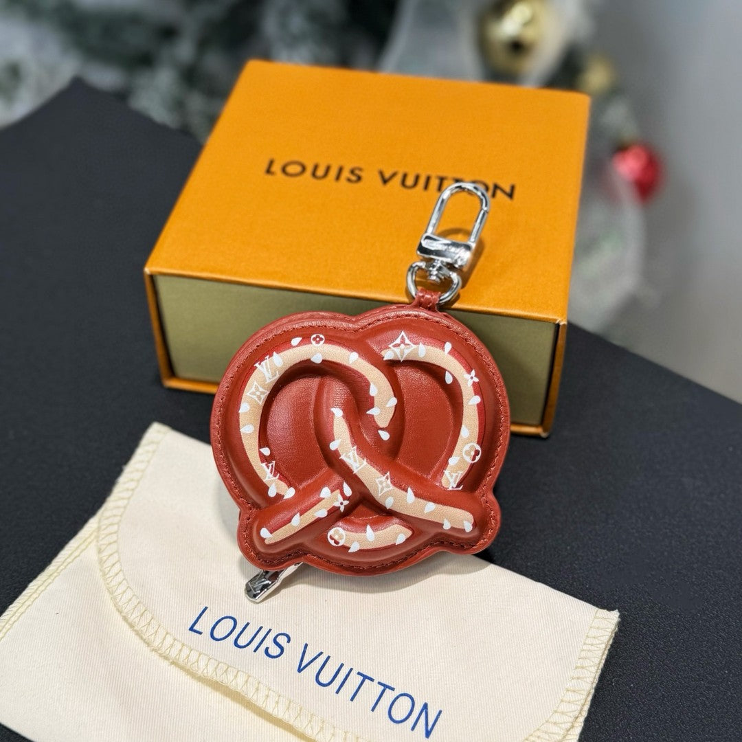 Bretzel Bag Charm