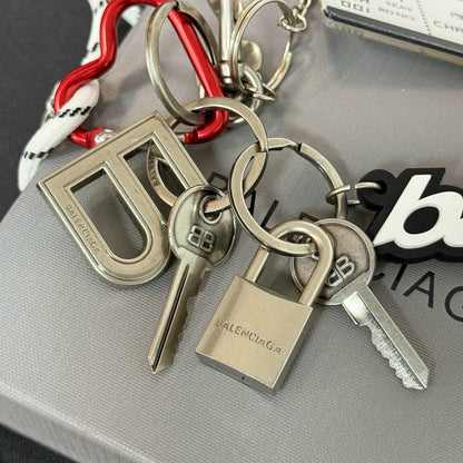 Kit Charm/Keychain in Multicolor