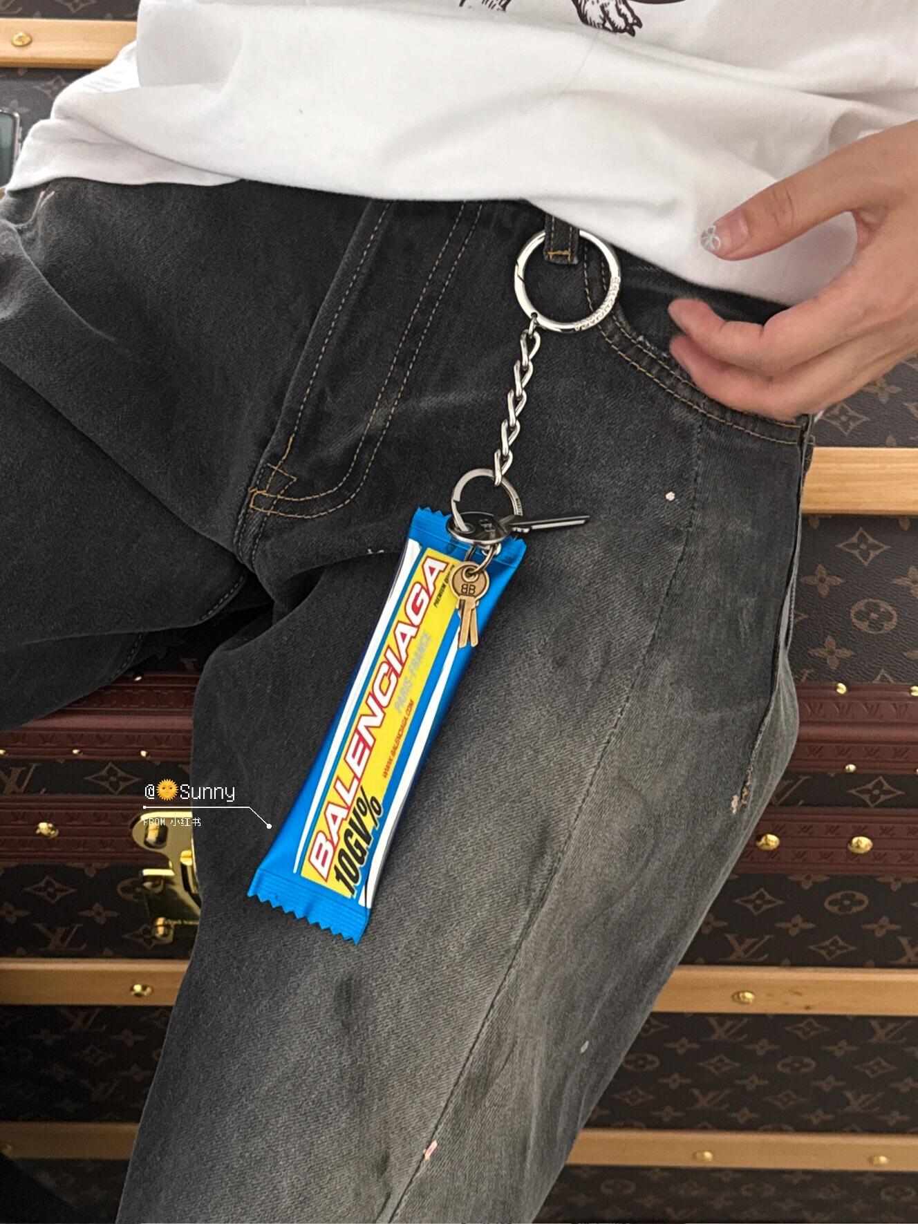 Snack Charm / Keychain in Red "10GV%" Sweet Treat Artwork