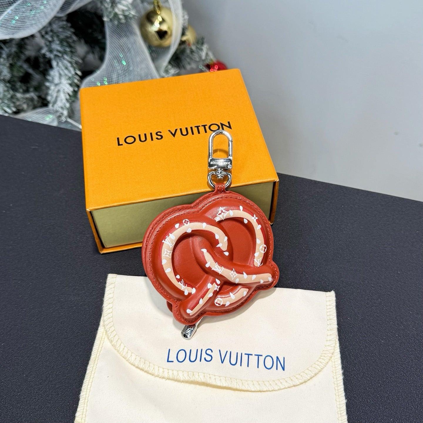 Pretzel Bag Charm
