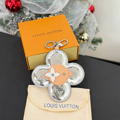 Vivienne Head Mng Mirror Key Holder