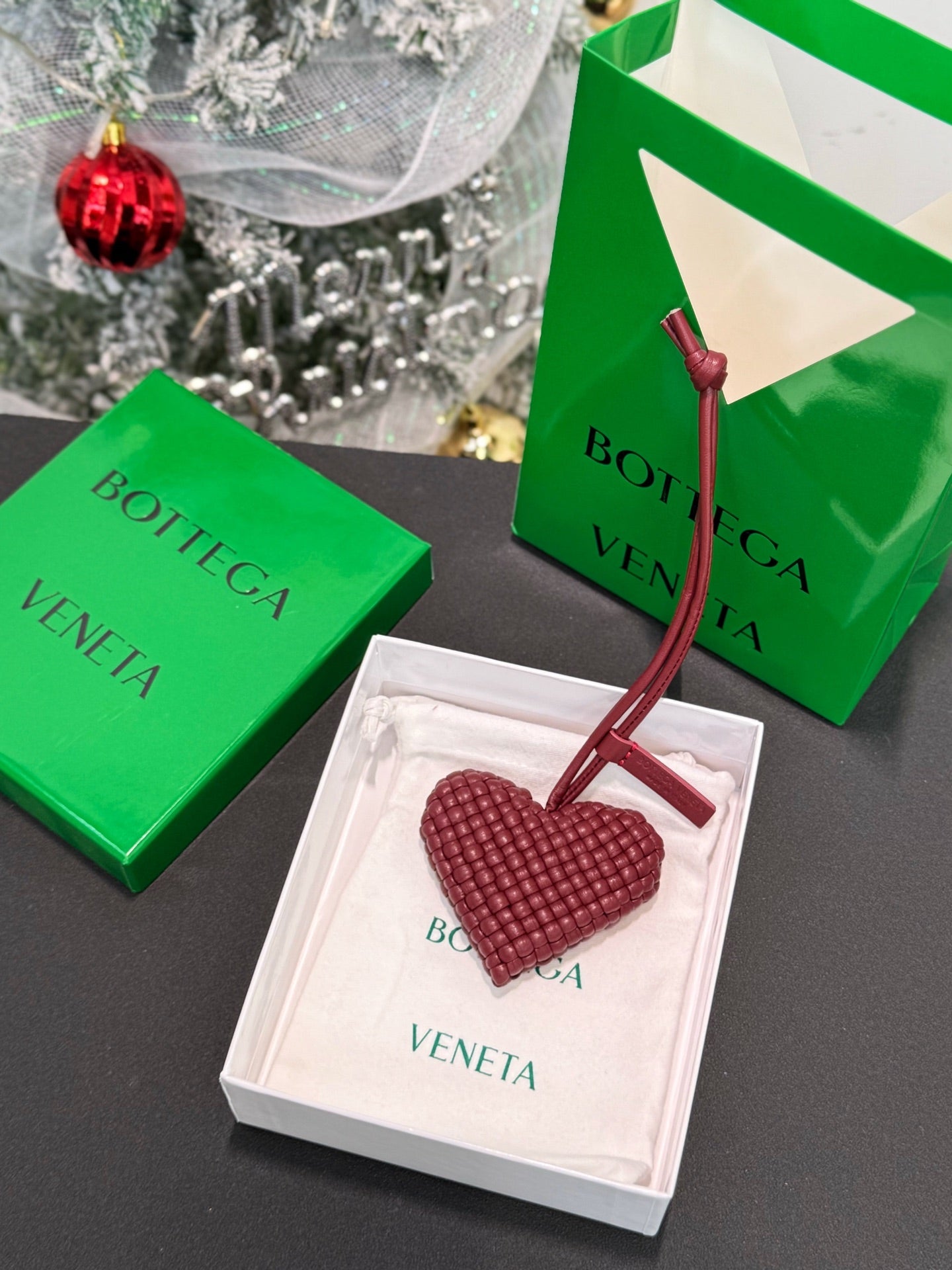Intrecciato Heart Bag Charm (Bordeaux)