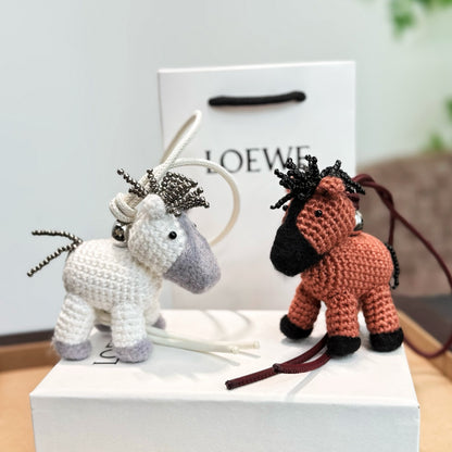 Horse Charm in Knitted Wool。