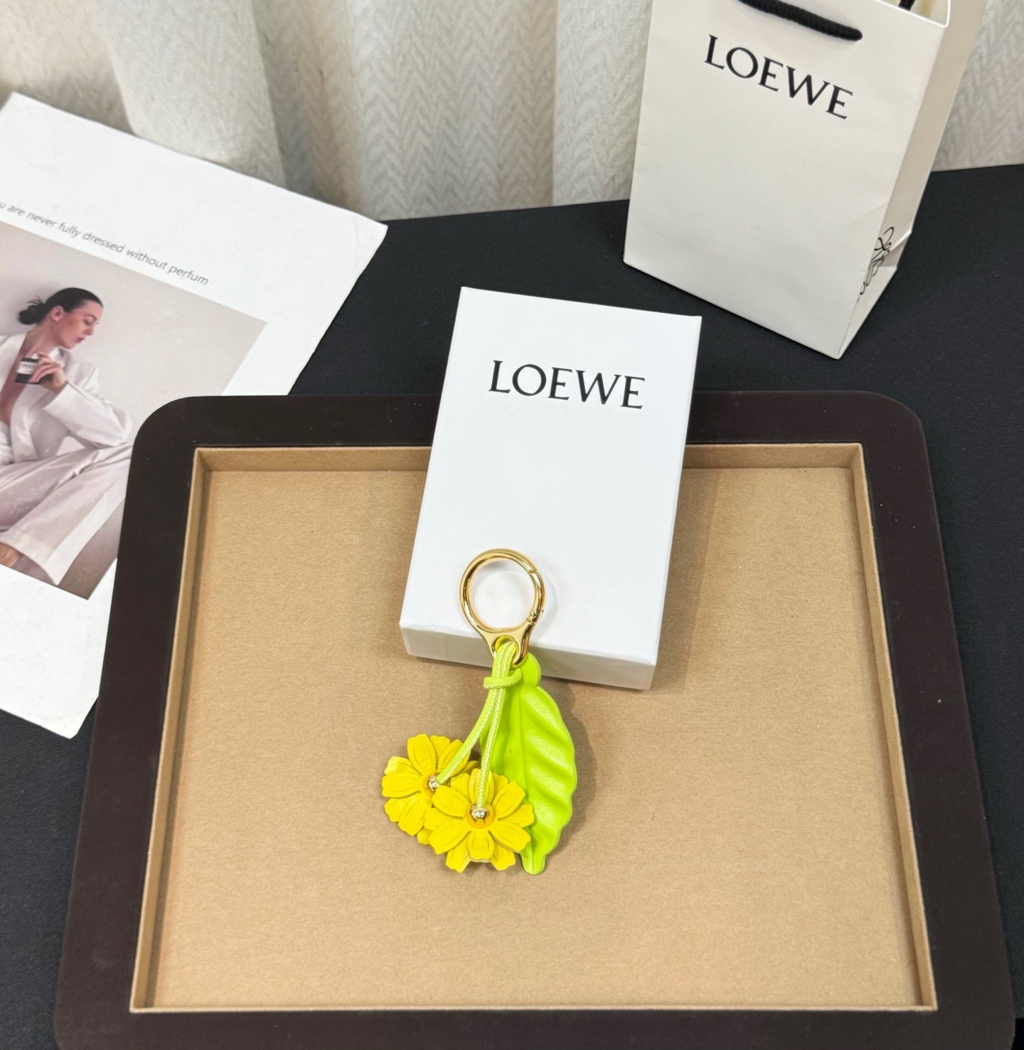 Chamomille flower charm in classic calfskin