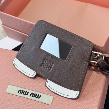 Leather keychain trick