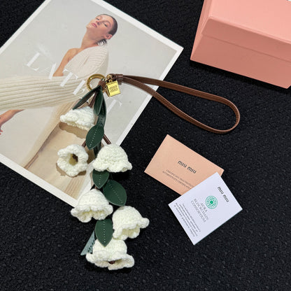 Crochet Lily of the Valley Bag Charm / Leather & Crochet Flower Trick
