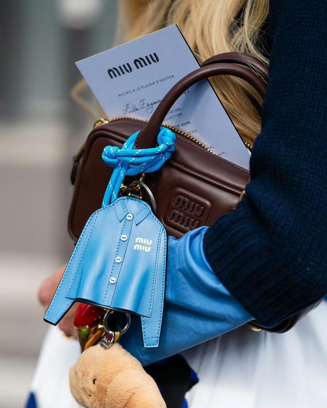 Leather keychain trick