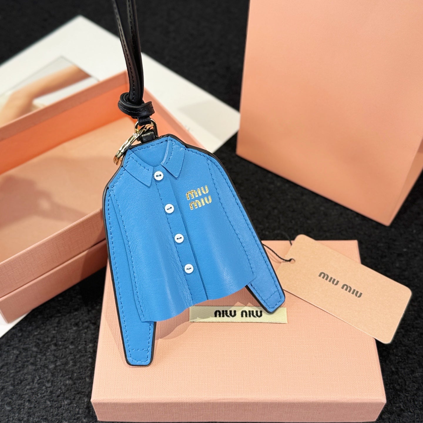 Leather keychain trick