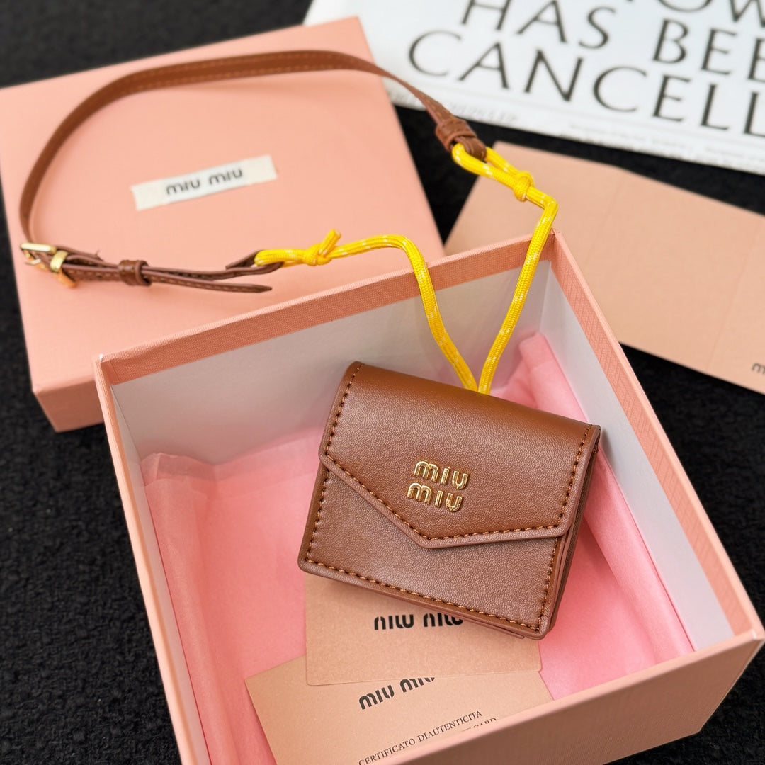 Leather earphone bag