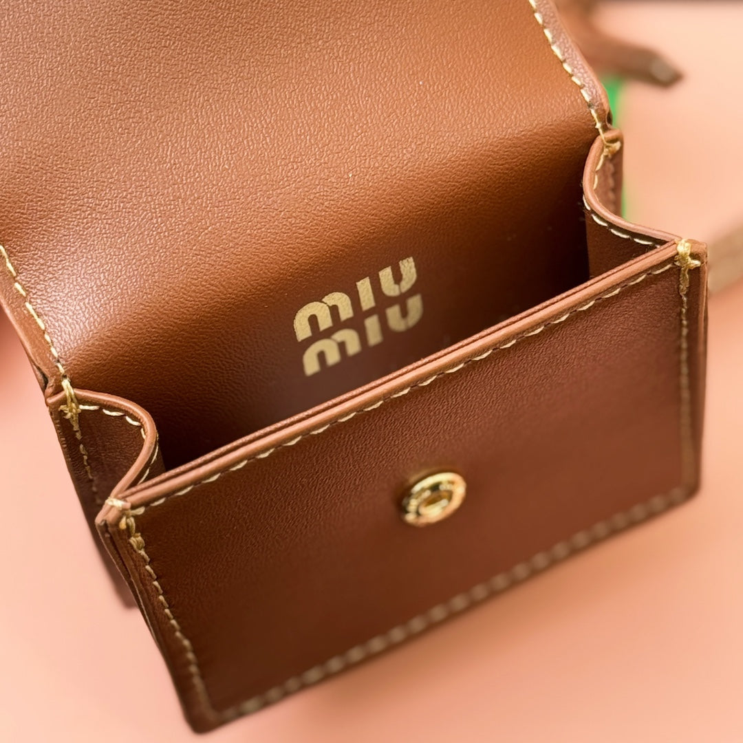 Leather earphone bag