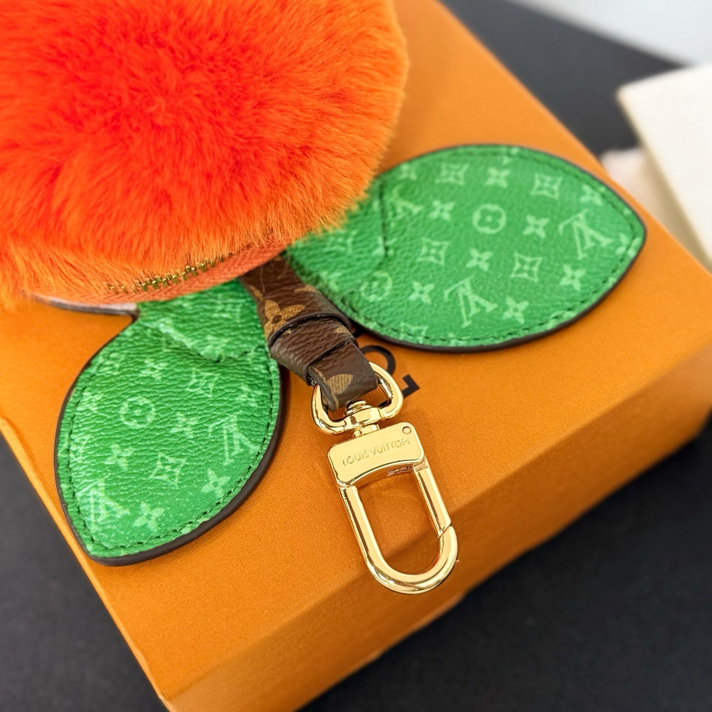 Clementine Pouch