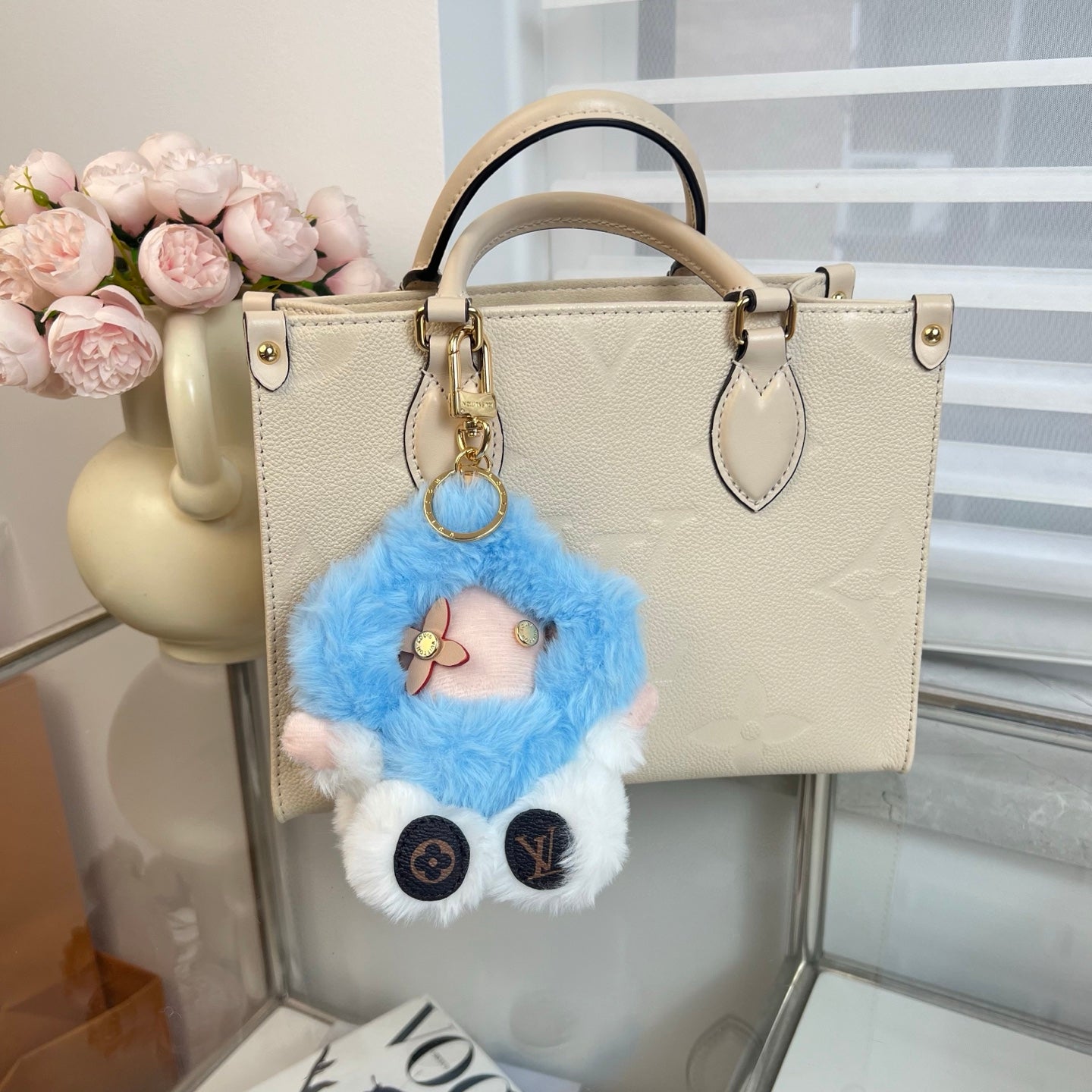 Vivien bag charm