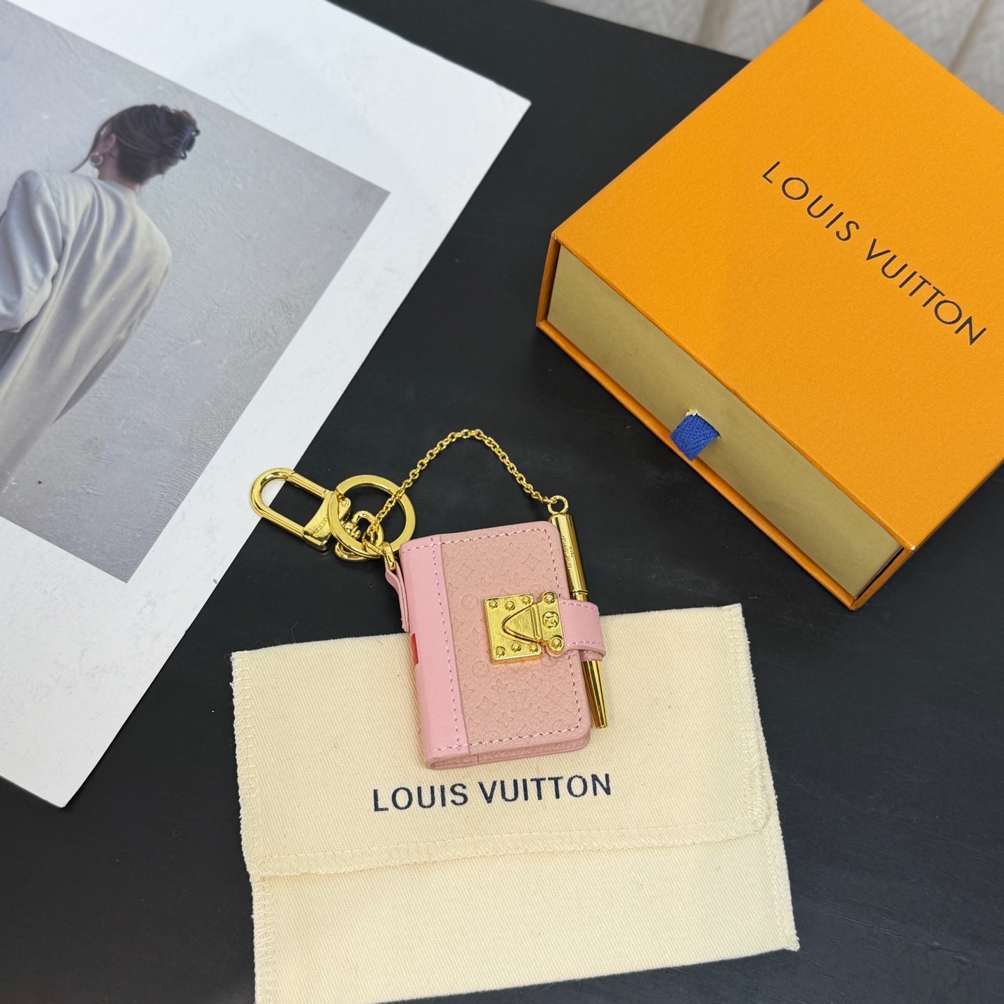 miniature notebook-shaped bag
