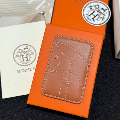 Mobile magnetic card holder