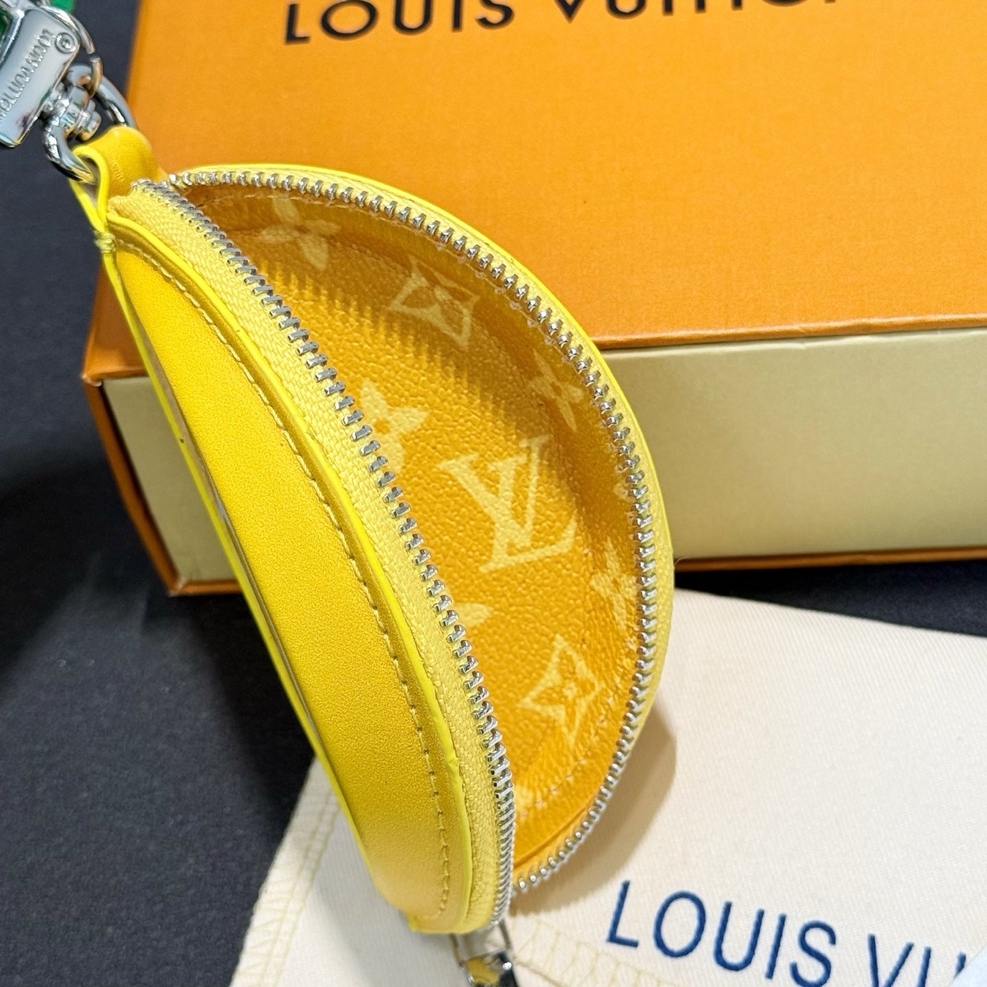 Lemon bagcharm