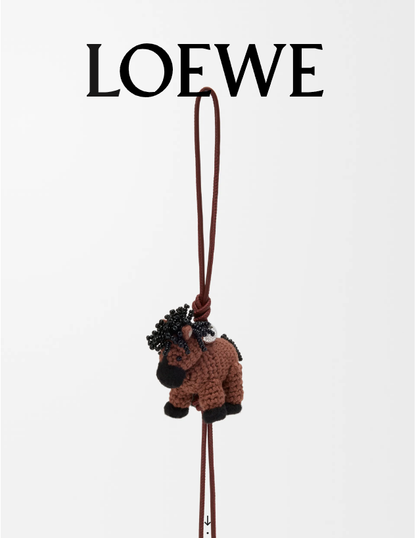 Horse Charm in Knitted Wool。