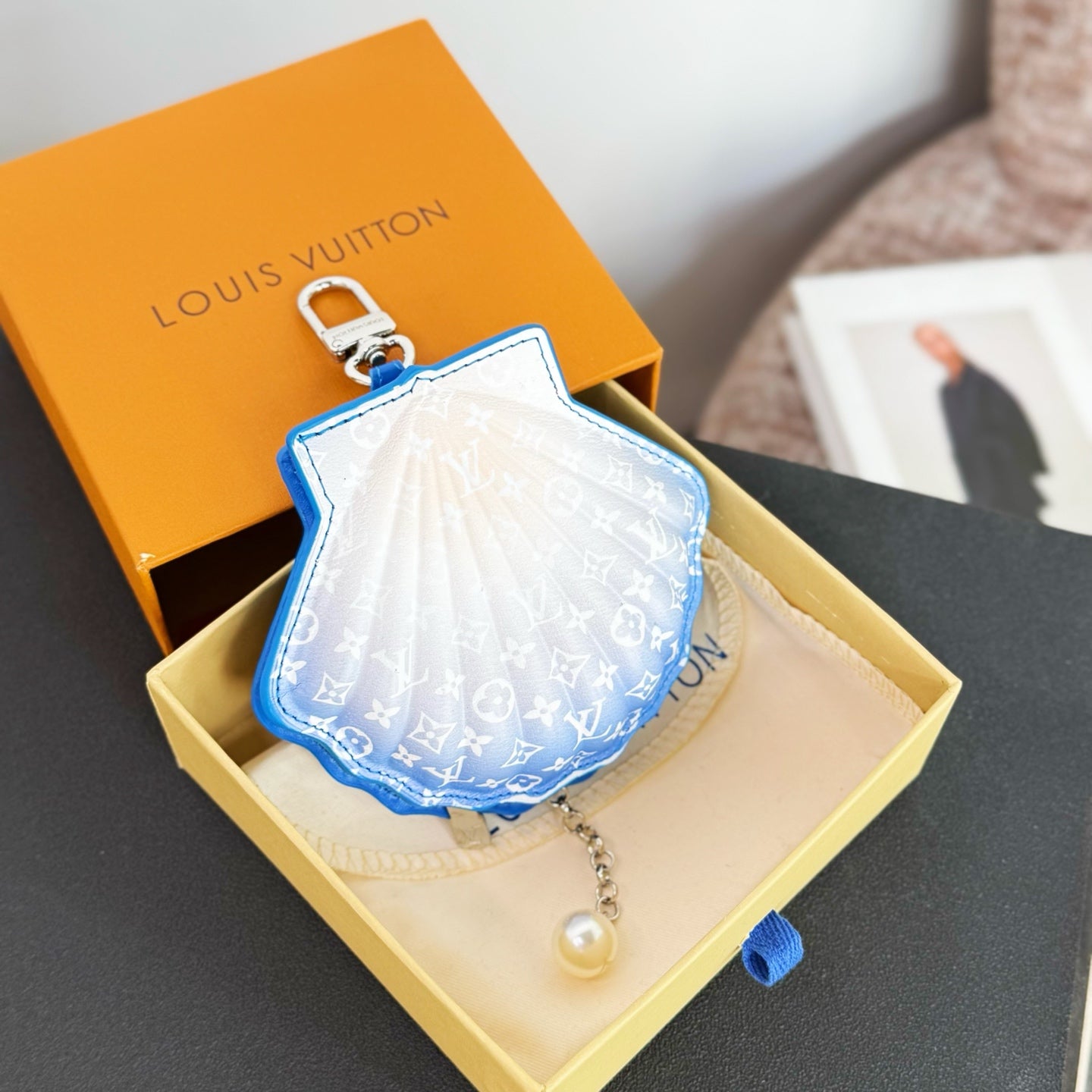 shell bag charm
