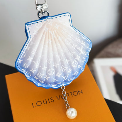 shell bag charm