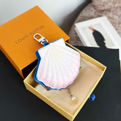 shell bag charm