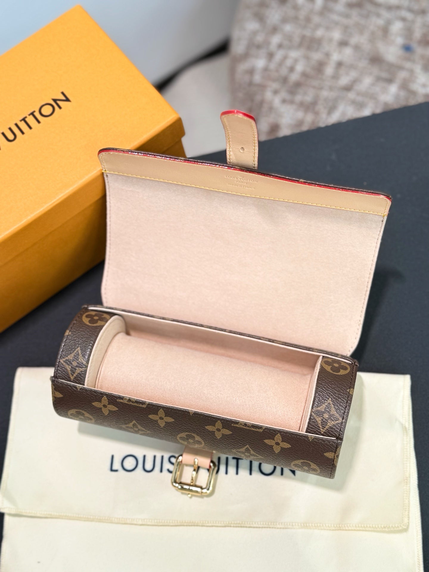 3 Watch Case