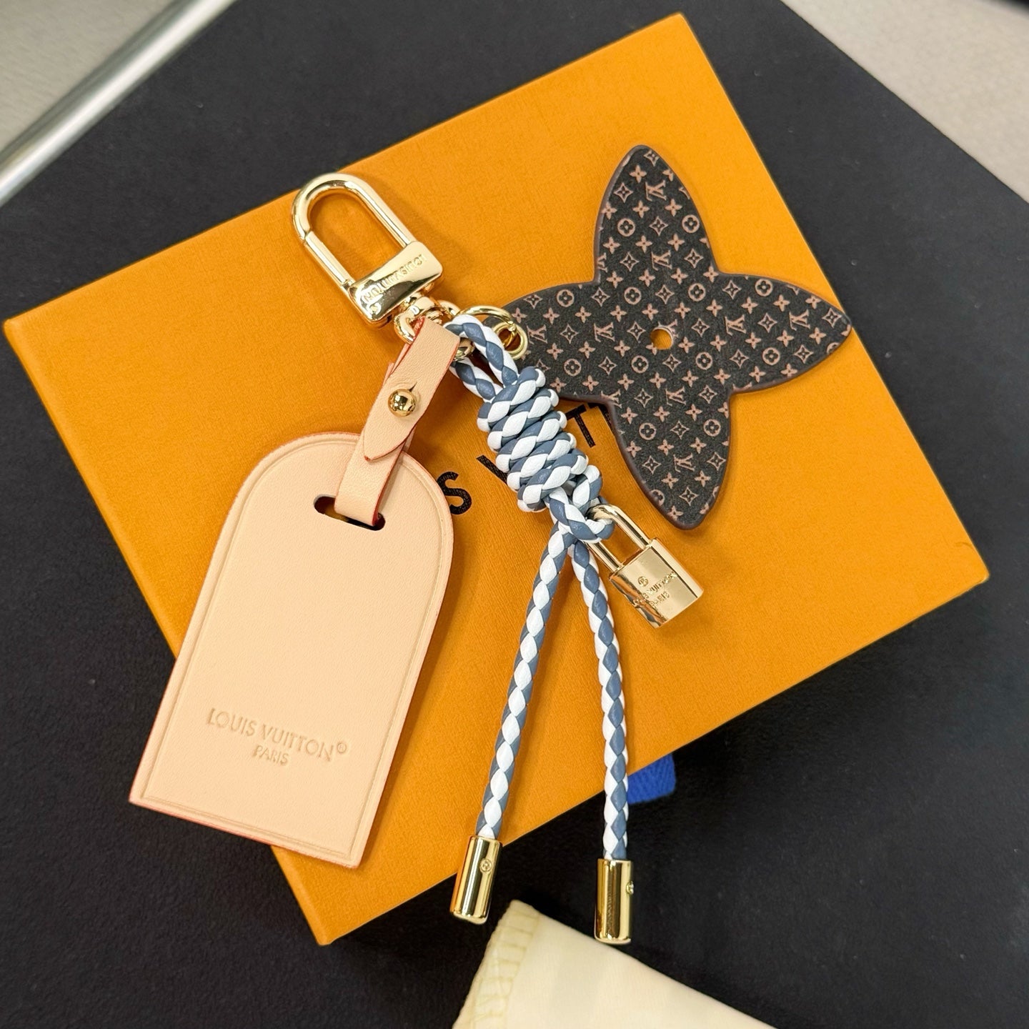 Lock And Bloom Stacking Bag Charm